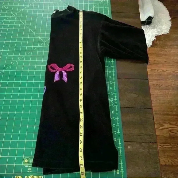 Vintage crewneck velour pullover with sequin bows size small - Picture 6 of 16